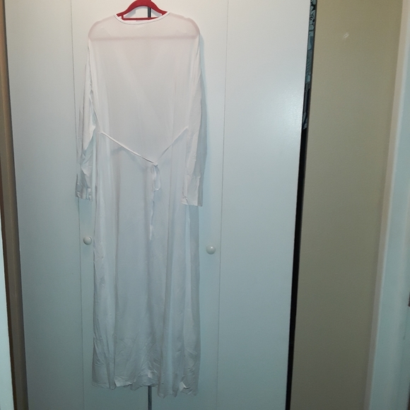 White Grecian Goddess Long Sleeve Evening Gown - Picture 7 of 8